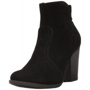 Breckelles Faux Suede Ankle Boots, US 8